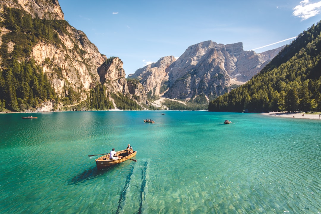 Unplugged Adventures: Rediscovering Nature in the Digital Age